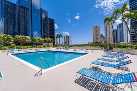 876 Curtis St #705, Honolulu, HI 96813