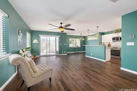 87-1052 Konini St, Waianae, HI 96792