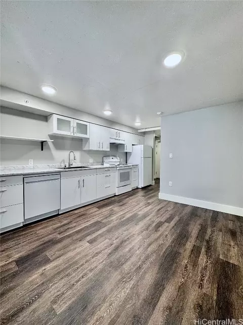 803 Waimanu St #222, Honolulu, HI 96813
