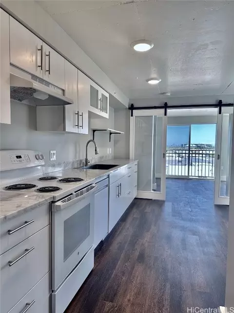 803 Waimanu St #706, Honolulu, HI 96813