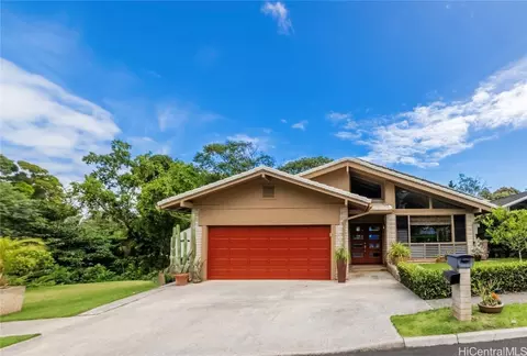 47-571 Hakuhale St, Kaneohe, HI 96744