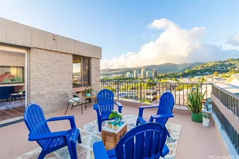 217 Prospect St #M9, Honolulu, HI 96813