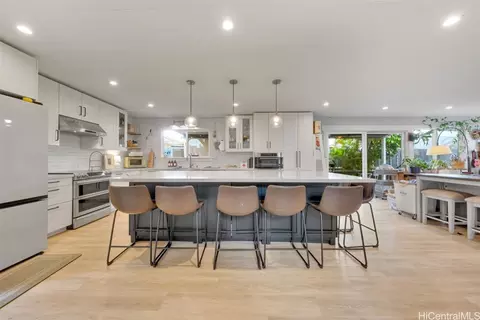 94-650 Kauakapuu Loop, Mililani, HI 96789