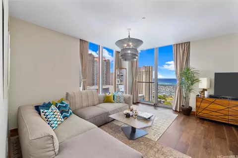 1555 Kapiolani Blvd #2208, Honolulu, HI 96814
