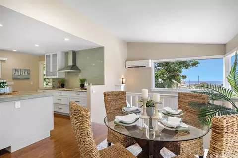 883 Ailuna St, Honolulu, HI 96821