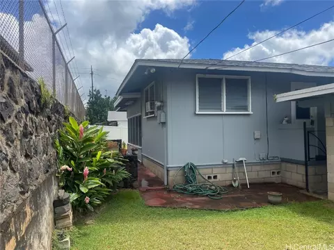 1620 Kilohi St #A, Honolulu, HI 96819