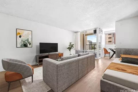 747 Amana St #709, Honolulu, HI 96814