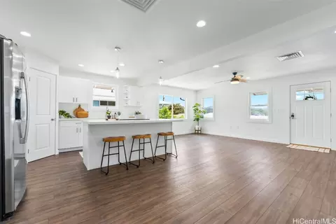 1235 Manulani St, Kailua, HI 96734