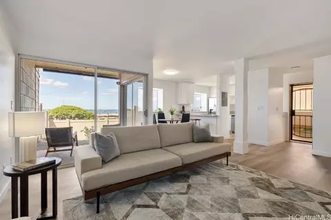 98-945 Moanalua Rd #801, Aiea, HI 96701