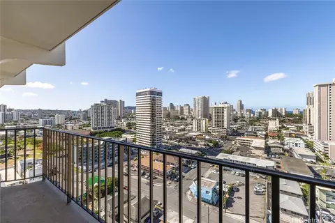 2121 Algaroba St #1606, Honolulu, HI 96826