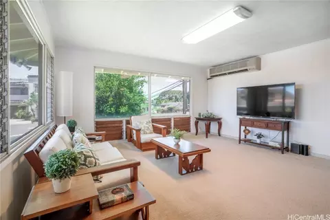 99-274 Anounou Pl, Aiea, HI 96701