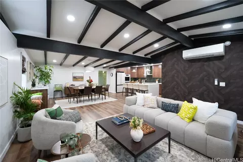 3264 Pawaina St, Honolulu, HI 96822