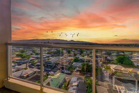 94-979 Kauolu Pl #1206, Waipahu, HI 96797