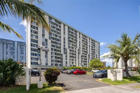 5210 Likini St #1106, Honolulu, HI 96818