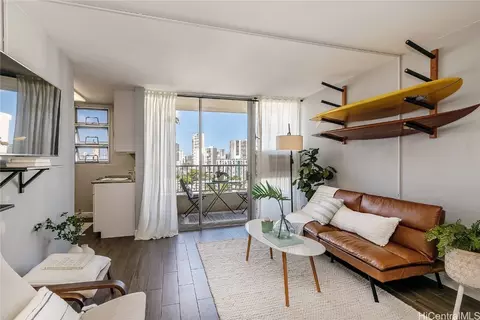 2740 Kuilei St #1205, Honolulu, HI 96826