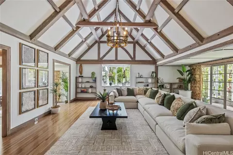 3107 Oahu Ave, Honolulu, HI 96822