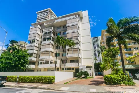 411 Kaiolu St #602, Honolulu, HI 96815