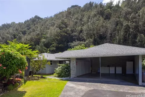 52 Akamu Pl, Honolulu, HI 96817