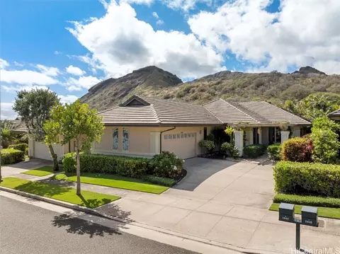 1044 Koko Kai Pl, Honolulu, HI 96825
