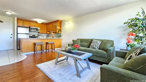 3045 Ala Napuaa Pl #1101, Honolulu, HI 96818