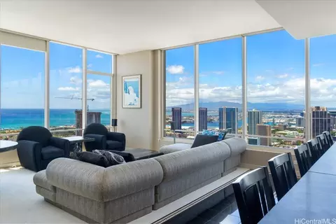 1009 Kapiolani Blvd #PH4807, Honolulu, HI 96814