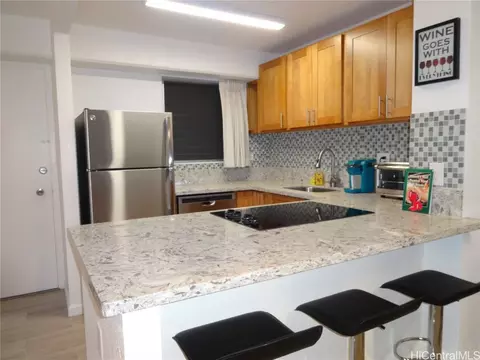 1909 Ala Wai Blvd #207, Honolulu, HI 96815