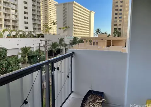 2465 Kuhio Ave #618, Honolulu, HI 96815