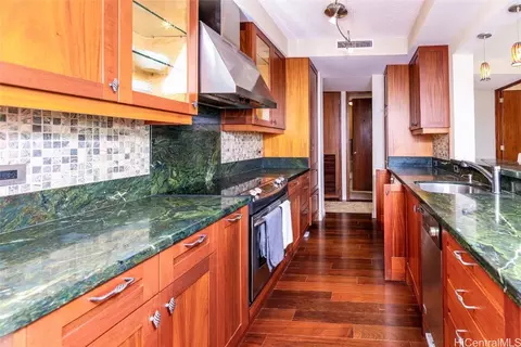 4340 Pahoa Ave #9B, Honolulu, HI 96816