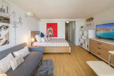 445 Seaside Ave #2904, Honolulu, HI 96815