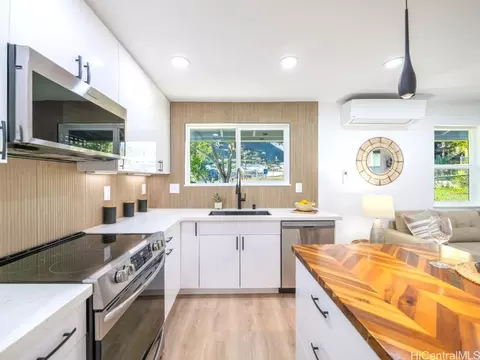 4611 Aliikoa St, Honolulu, HI 96821
