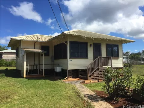134 Makaweo Ave #A, Wahiawa, HI 96786