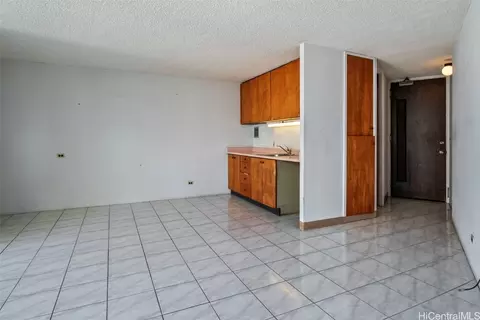 750 Amana St #1005, Honolulu, HI 96814