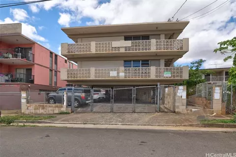 94-124 Pupukahi St, Waipahu, HI 96797
