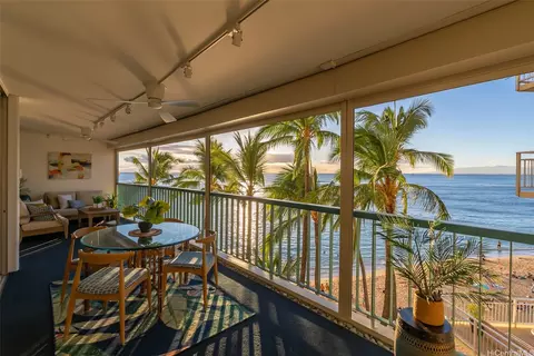 2877 Kalakaua Ave #307, Honolulu, HI 96815