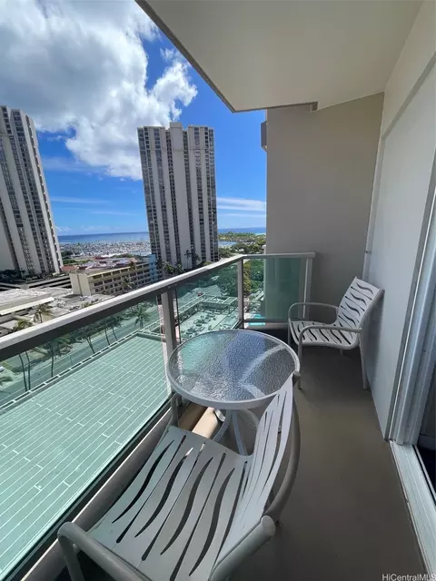 410 Atkinson Dr #1224, Honolulu, HI 96814