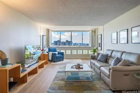 1212 Punahou St #1105, Honolulu, HI 96826