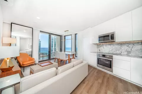 987 Queen St #3700, Honolulu, HI 96814