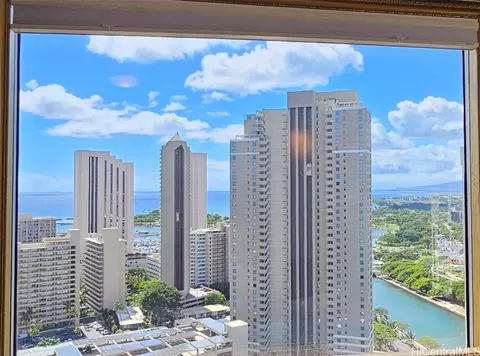 400 Hobron Ln #2902, Honolulu, HI 96815
