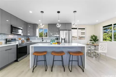 94-43 Waikele Loop, Waipahu, HI 96797