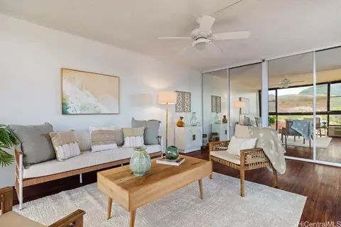 322 Aoloa St #606, Kailua, HI 96734