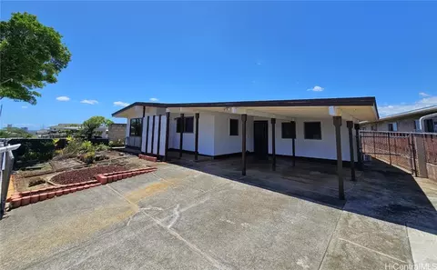 1933 Hoolehua St, Pearl City, HI 96782