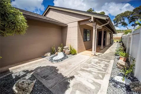 941122 Kapehu St, Waipahu, HI 96797