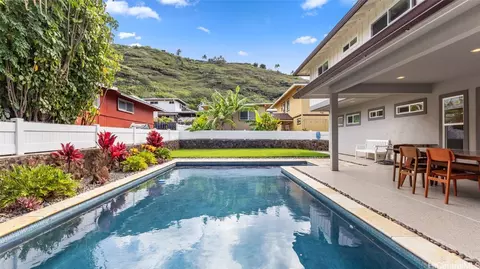 5322 Manauwea St, Honolulu, HI 96821