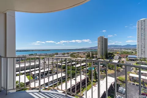 98-1038 Moanalua Rd #1901, Aiea, HI 96701