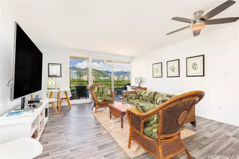 1624 Kanunu St #708, Honolulu, HI 96814