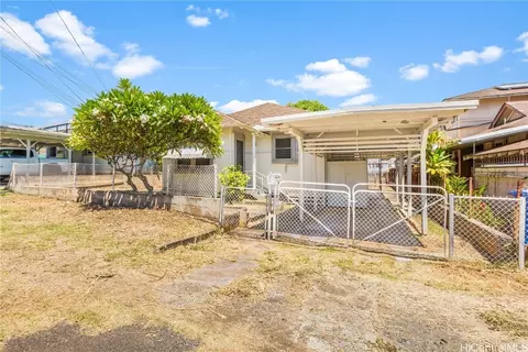 3922 Keanu St, Honolulu, HI 96816
