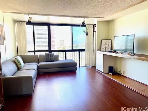 1420 Victoria St #1404, Honolulu, HI 96822