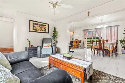 98-1375 Nola St #A33, Pearl City, HI 96782