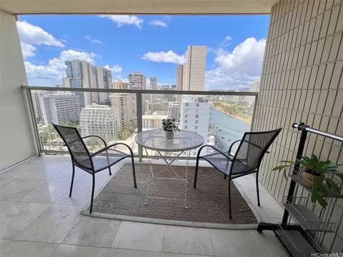 445 Seaside Ave #2208, Honolulu, HI 96815