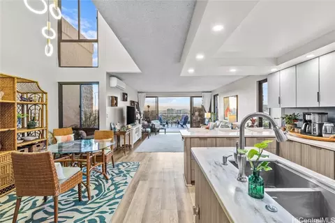 217 Prospect St #M7, Honolulu, HI 96813